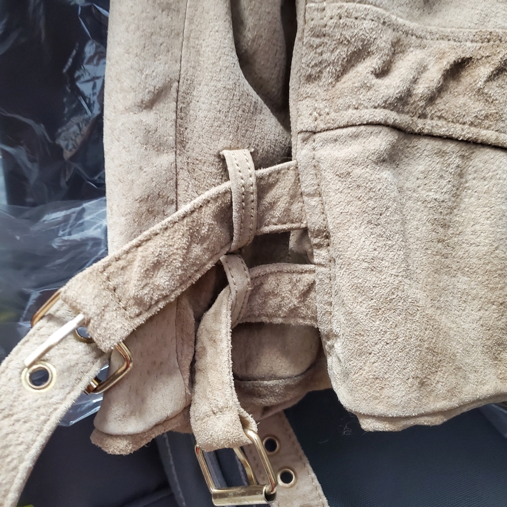 Leather Jacket - Picture 4 of 5